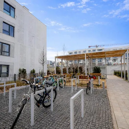 アパート Sunny Premium With Balcony & Free Parking